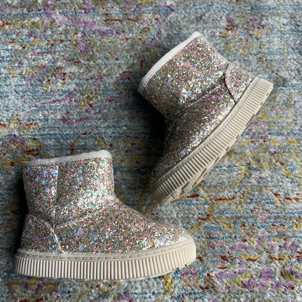 Cat & Jack Gold Sparkle Glitter Toddler Arlo‎ Shearling Style Boots 6